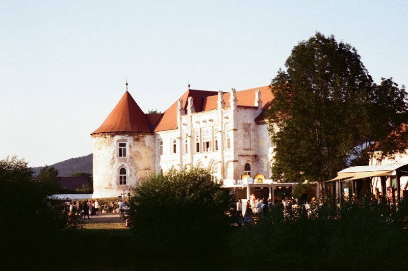 Primii headlineri de la Electric Castle 2026